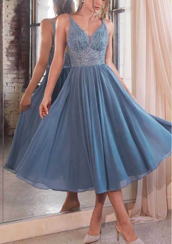 Sequins/Sparkling V-Neck Tea length Party Dress