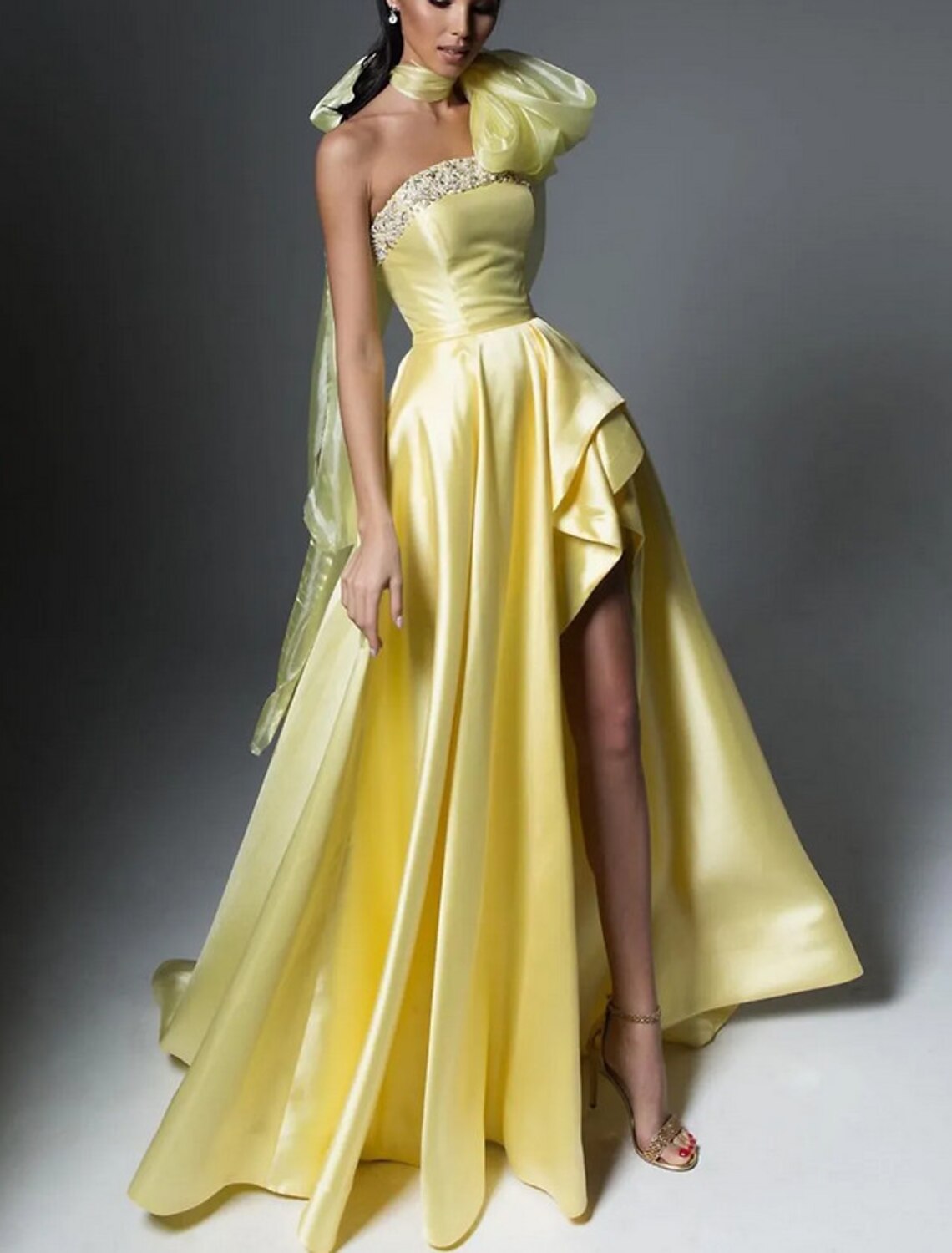 A-Line Prom Dresses Sexy Dress Prom Formal Evening Court Train Sleeveless Strapless Detachable Charmeuse with Bow(s) Beading Sequin