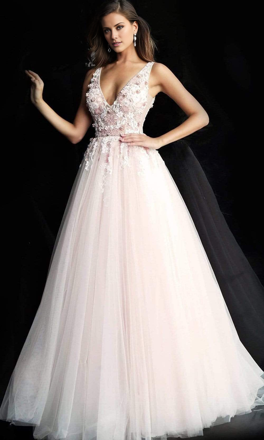 A-Line Princess Floral Applique Plunging V-neck Tulle Plus Size Prom Dress Ballgown