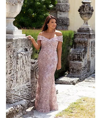 Embroidered Off-the-Shoulder Short Sleeve Lace A-line Mermaid Gown Mother of the Bride Dresse