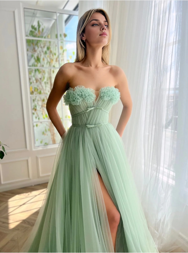 Strapless A-Line Princess Corset Tulle Floor-length Prom Dress With Slit