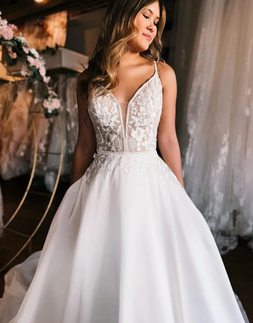 Elegant A-Line Spaghetti Straps Open Back Wedding Dress