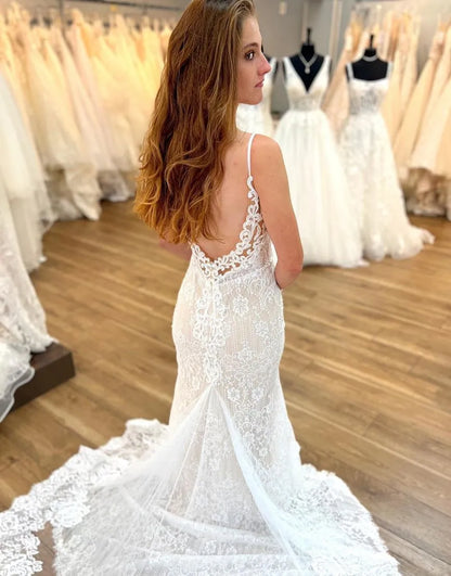 Mermaid Deep V-Neck Spaghetti Straps Open Back Wedding Dress With Appliques