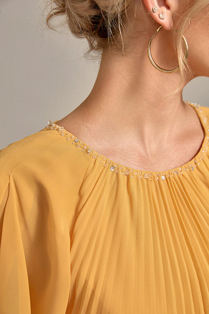 Yellow A-Line Round Neck Pleated Mother of Bride Dress With Short Sleeves