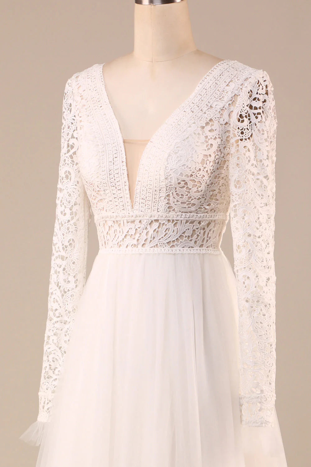 Ivory Long Sleeves Tulle A-Line Wedding Dress with Lace