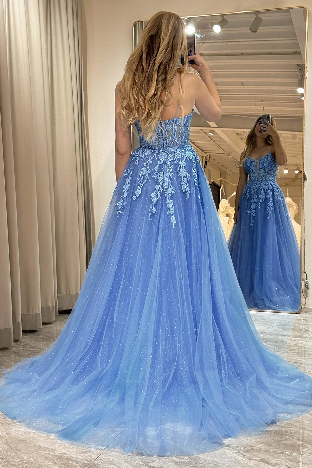 Blue A-Line Spaghetti Straps Tulle Long Prom Dress With Appliques