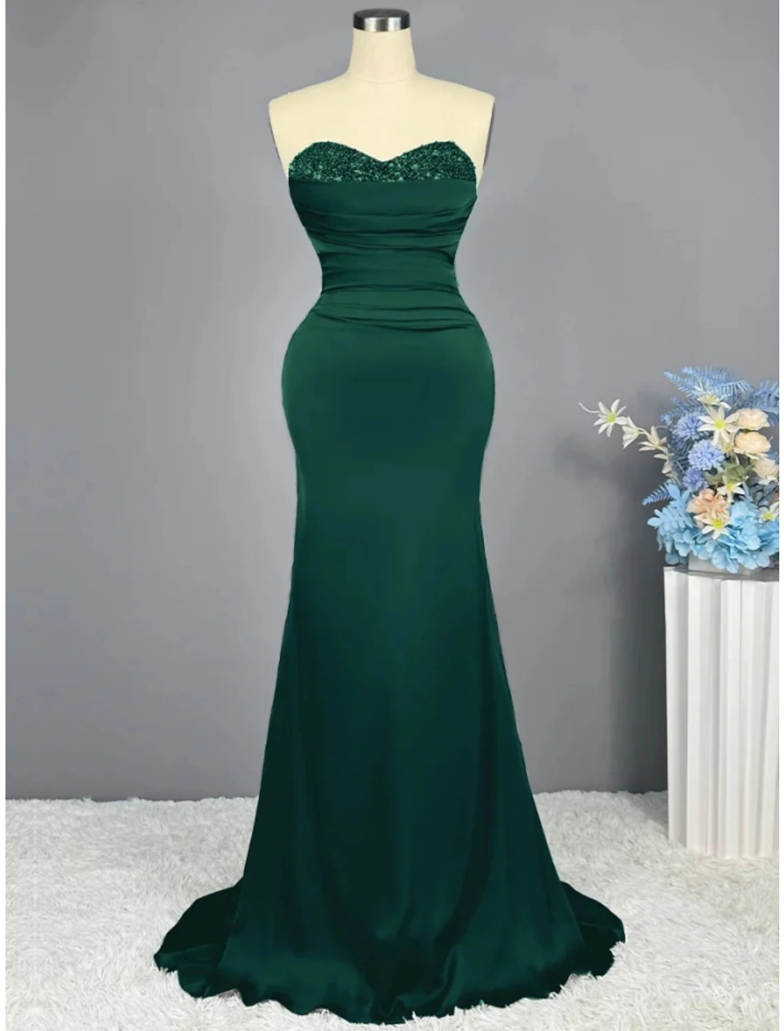 A-Line Evening Gown Elegant Dress Formal Sweep / Brush Train Christmas Red Green Dress Sleeveless Sweetheart Imitation Silk with Pleats Ruched Sequin