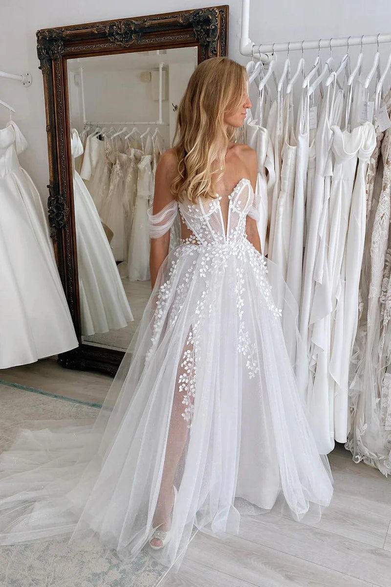 A-Line Sweetheart Tulle Appliques Wedding Dresses