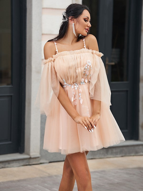 A-Line/Princess Tulle Beading Spaghetti Straps 1/2 Sleeves Short/Mini Dresses