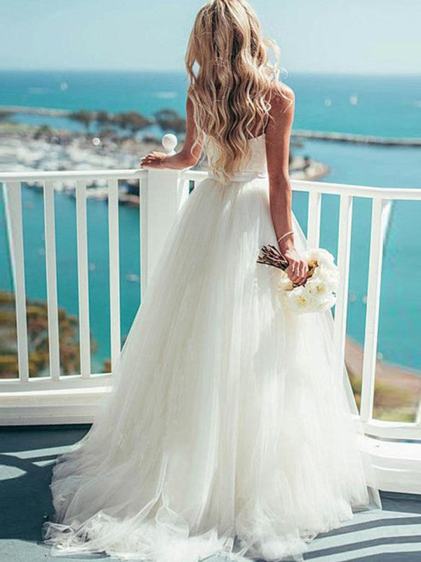 Ball Gown Sweetheart Sweep/Brush Train Sleeveless Tulle Wedding Dresses