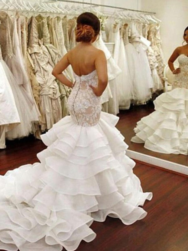 Trumpet/Mermaid Sleeveless Sweetheart Chapel Train Ruffles Applique Lace Organza Wedding Dresses