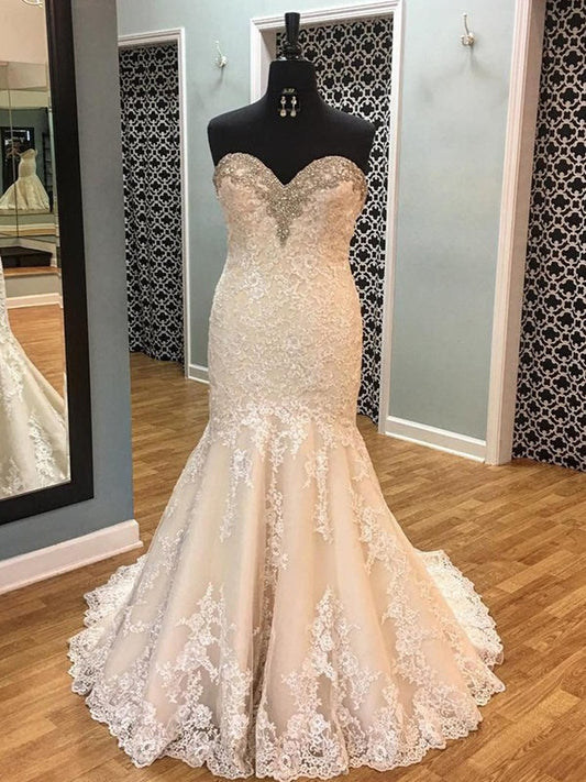 Trumpet/Mermaid Applique Sleeveless Tulle Sweetheart Court Train Wedding Dresses