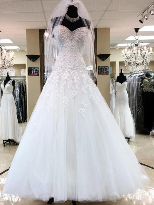 Ball Gown Sleeveless Sweetheart Applique Tulle Floor-Length Wedding Dresses