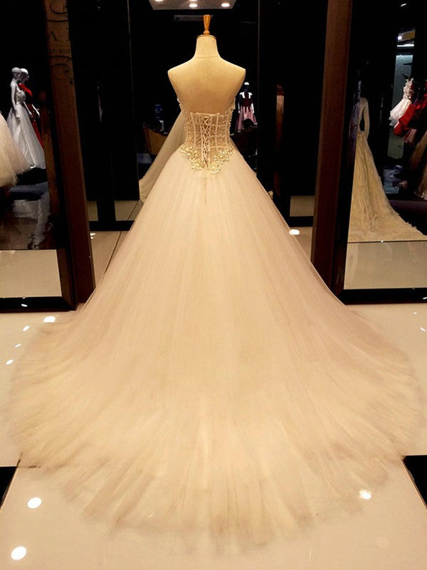 Ball Gown Sweetheart Tulle Beading Court Train Sleeveless Wedding Dresses