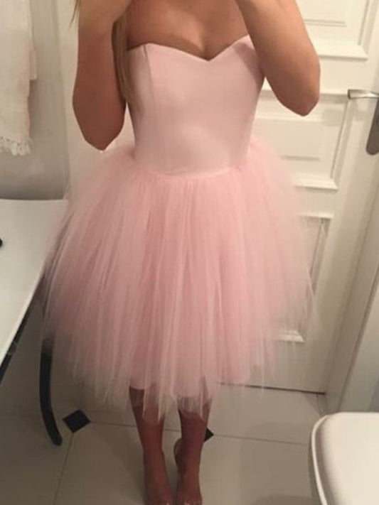 A-Line/Princess Tulle Ruffles Sweetheart Sleeveless Short/Mini Dresses