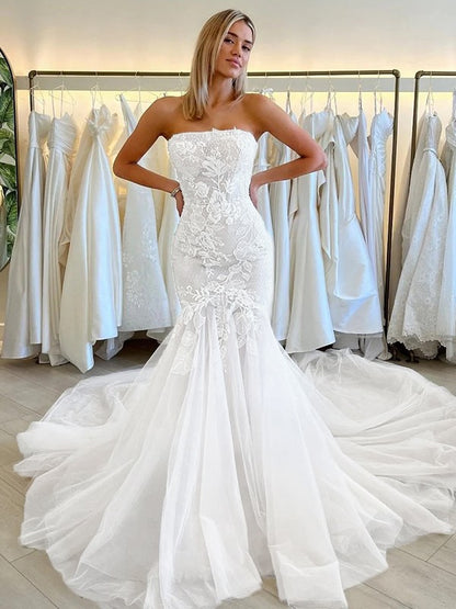 Trumpet/Mermaid Tulle Applique Strapless Sleeveless Cathedral Train Wedding Dresses