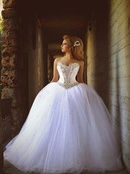 Ball Gown Sleeveless Court Train Beading Sweetheart Tulle Wedding Dresses