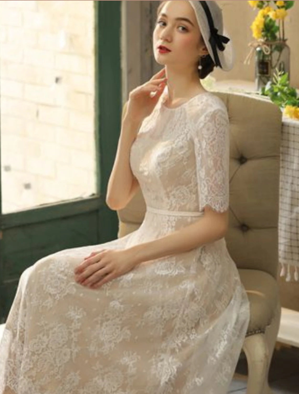 Reception Fall Wedding Dresses Little White Dresses in Color A-Line Illusion Neck Half Sleeve Tea Length Lace Bridal Gowns With Sash / Ribbon Appliques Summer Party