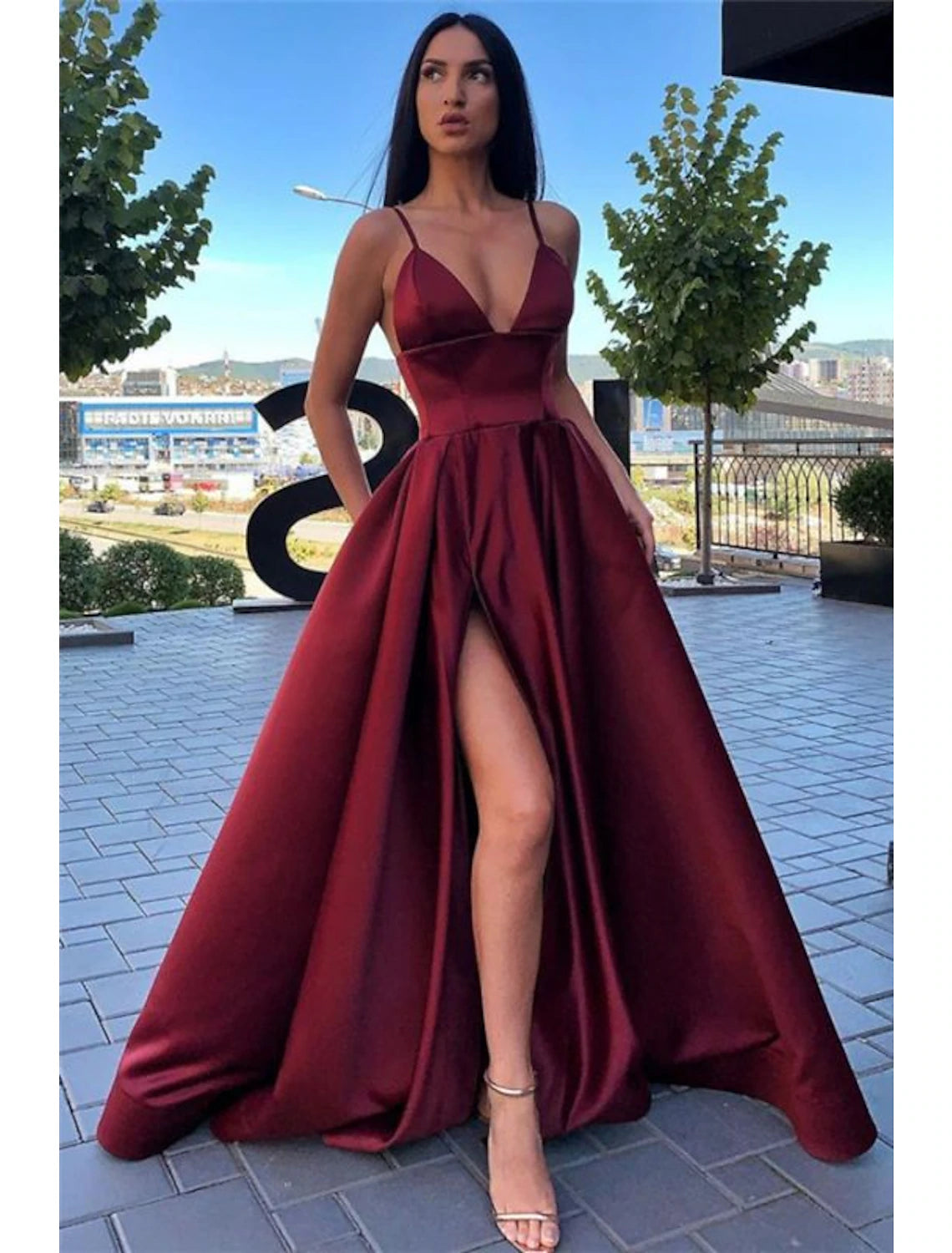 A-Line Black Dress Plus Size Prom Dress High Split Evening Dress Formal Birthday Summer Dress Spaghetti Strap Sleeveless Sweep / Brush Train Satin with Pleats Split Front